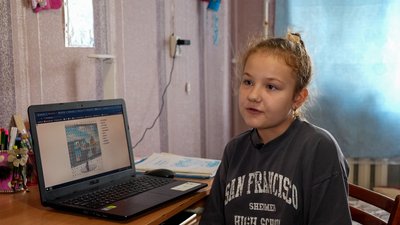Дистанційна освіта навчання ВПО переселенці діти школа освітні заклади школярка Владислава Сидоренко Донеччина Луганщина Дистанційна освіта навчання ВПО переселенці діти школа освітні заклади школярка Владислава Сидоренко Донеччина Луганщина