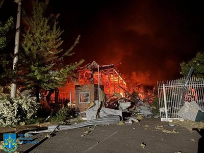 В Одесі пролунали вибухи: місто атакували балістикою, на місці влучання потужна пожежа В Одесі пролунали вибухи: місто атакували балістикою, на місці влучання потужна пожежа