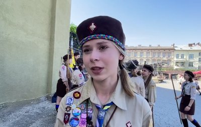 В Івано-Франківську пластуни відзначили День Героїв: репортаж В Івано-Франківську пластуни відзначили День Героїв: репортаж