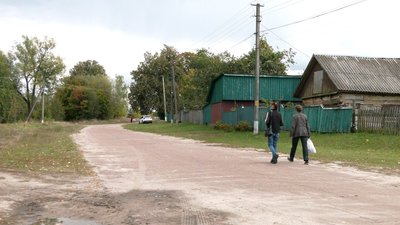 Житло для переселенців: у селі на Чернігівщині переселенці розкупили майже всі будинки Житло для переселенців: у селі на Чернігівщині переселенці розкупили майже всі будинки