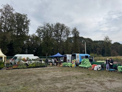 У Вінниці стартував регіональний сільськогосподарський ярмарок "Овочевий ринок" У Вінниці стартував регіональний сільськогосподарський ярмарок "Овочевий ринок"