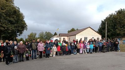 У селі Добра на Черкащині відкрили Алею Слави та Алею Надії У селі Добра на Черкащині відкрили Алею Слави та Алею Надії