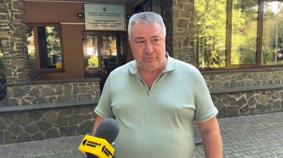 «Хоч би дійти живою»: мешканці села під Луцьком домоглися облаштування зупинок та «зебри»