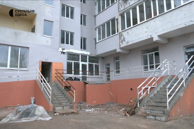 "Ми позбавились всього": у зруйнованому ЖК "Тірас" в Одесі закінчують загальний ремонт "Ми позбавились всього": у зруйнованому ЖК "Тірас" в Одесі закінчують загальний ремонт