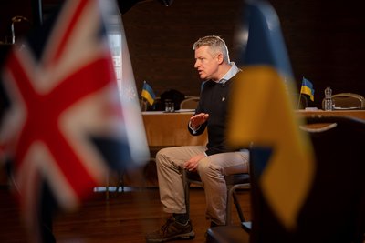 Заступник міністра оборони Великої Британії з питань збройних сил Люк Поллард під час інтервʼю Суспільному