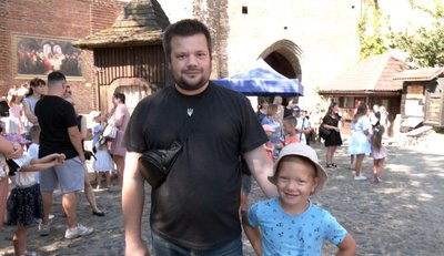 У Луцьку понад пів тисячі першокласників отримали наплічники зі шкільним приладдям У Луцьку понад пів тисячі першокласників отримали наплічники зі шкільним приладдям