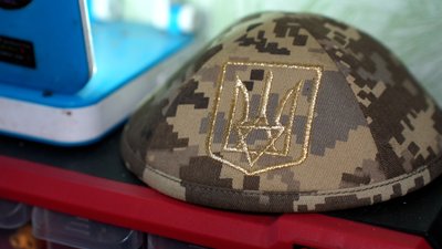 Кіпа начальник майстерні зі створення бойових дронів 54 ОМБр на псевдо Моссад FPV-дрони БпЛА майстерня 54 окрема механізована бригада Кіпа начальник майстерні зі створення бойових дронів 54 ОМБр на псевдо Моссад FPV-дрони БпЛА майстерня 54 окрема механізована бригада