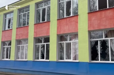 Вдарили по школі та гаражах: наслідки атаки дронами по Одещині в ніч на 28 березня Вдарили по школі та гаражах: наслідки атаки дронами по Одещині в ніч на 28 березня