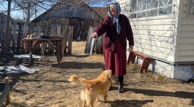 "Можу в Польщу, можу в Америку": Валентина Свирид з Рівненщини у 80 років вперше отримала закордонний паспорт "Можу в Польщу, можу в Америку": Валентина Свирид з Рівненщини у 80 років вперше отримала закордонний паспорт