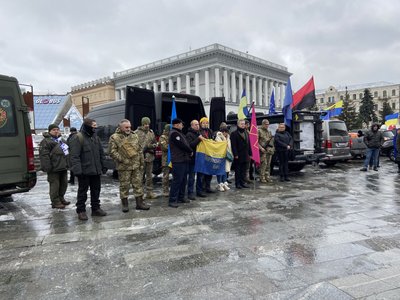 У Києві попрощались із загиблим на фронті військовим та колишнім політв'язнем Сергієм Павліченком У Києві попрощались із загиблим на фронті військовим та колишнім політв'язнем Сергієм Павліченком