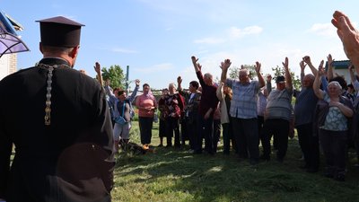 У селі Городківка на Житомирщині релігійна громада підтримала перехід Свято-Покровської церкви до ПЦУ У селі Городківка на Житомирщині релігійна громада підтримала перехід Свято-Покровської церкви до ПЦУ