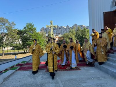 На Київщині предстоятель УПЦ Епіфаній освятив храм святого апостола Андрія Первозваного На Київщині предстоятель УПЦ Епіфаній освятив храм святого апостола Андрія Первозваного