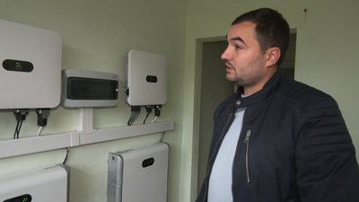 Назар Баторик розповідає про систему управління до сонячної електростанції Назар Баторик розповідає про систему управління до сонячної електростанції