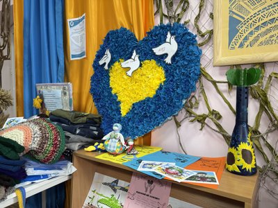 “Як можемо допомагаємо воїнам”: у Сумах збирають теплі речі військовослужбовцям “Як можемо допомагаємо воїнам”: у Сумах збирають теплі речі військовослужбовцям