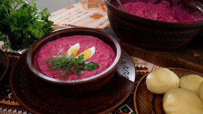"Кулінарний спадок": Рецепт холодника від рівнянки Марії Макарчук "Кулінарний спадок": Рецепт холодника від рівнянки Марії Макарчук