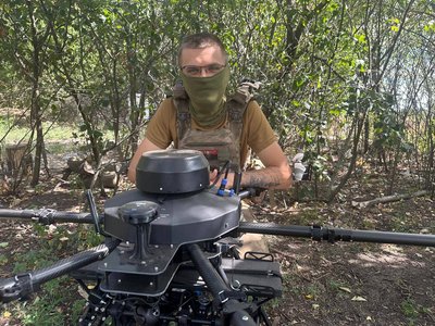 З баскетболіста та кіберспортсмена у професійного дронаря-бомбера: як пілот БпЛА Джордан долучився до 108 бригади ТрО З баскетболіста та кіберспортсмена у професійного дронаря-бомбера: як пілот БпЛА Джордан долучився до 108 бригади ТрО