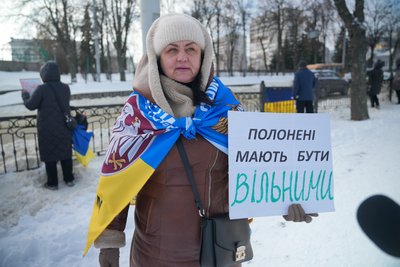 Акція на підтримку полонених та зниклих безвісти бійців відбулась у Сумах Акція на підтримку полонених та зниклих безвісти бійців відбулась у Сумах