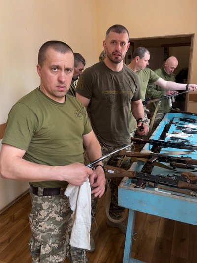 «Тут не важливо, ким ти був до служби»: фіналіст «Холостячки» Дмитро Шевченко про мобілізацію до ДПСУ «Тут не важливо, ким ти був до служби»: фіналіст «Холостячки» Дмитро Шевченко про мобілізацію до ДПСУ