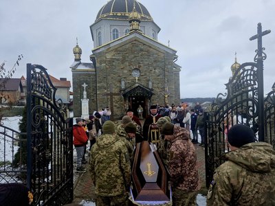 Похорон військового, попрощалися з військовим, Михайло Гукайло, Почаївська громада, Тернопільщина, січень 2025 Похорон військового, попрощалися з військовим, Михайло Гукайло, Почаївська громада, Тернопільщина, січень 2025