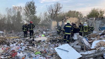 розбір завалів у грозі розбір завалів у грозі