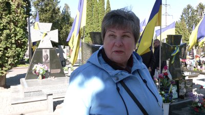 У провідну неділю на кладовищі Нове у Рівному вшанували полеглих захисників