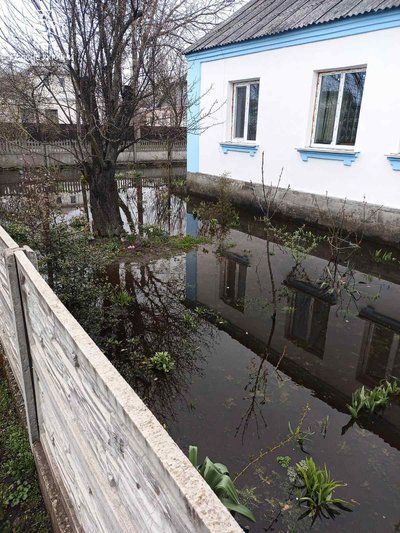 Наслідки весняного паводка: у вихідні рятувальники тричі відкачували воду з приватних домогосподарств Житомирщини