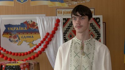 Смаколики та старлінки: черкаські школярі передали військовим допомогу Смаколики та старлінки: черкаські школярі передали військовим допомогу