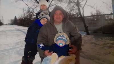 Батька чотирьох дітей закатували росіяни на Херсонщині. Спогади родини Батька чотирьох дітей закатували росіяни на Херсонщині. Спогади родини