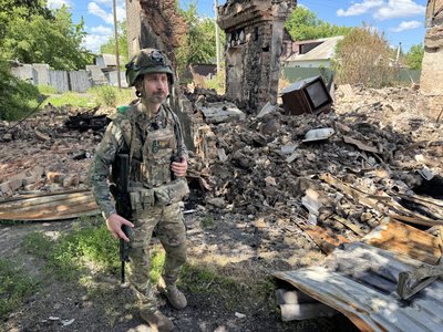 Без світла, води та газу: як живе Білозерське за 18 кілометрів від фронту Без світла, води та газу: як живе Білозерське за 18 кілометрів від фронту
