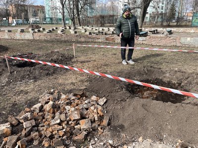 У парку Полтави випадково виявили фундамент знищеної більшовиками Свято-Покровської церкви У парку Полтави випадково виявили фундамент знищеної більшовиками Свято-Покровської церкви