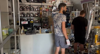 "Це була для нас найстрашніша ніч: гуде, летить і все горить": очевидці про обстріл РФ Запоріжжя 18 червня "Це була для нас найстрашніша ніч: гуде, летить і все горить": очевидці про обстріл РФ Запоріжжя 18 червня
