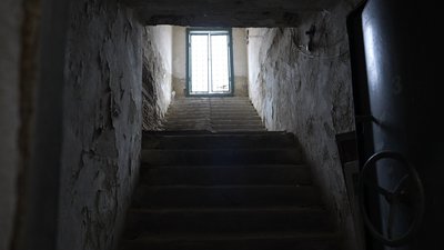 "Там же антисанітарія, хто туди піде?". Куди ховатися під час повітряної тривоги в Сумах "Там же антисанітарія, хто туди піде?". Куди ховатися під час повітряної тривоги в Сумах