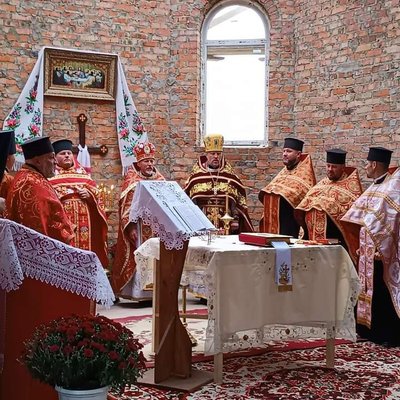 У селі Золотолин, що на Рівненщині, відбулася служба у відновленому храмі, який згорів рік тому У селі Золотолин, що на Рівненщині, відбулася служба у відновленому храмі, який згорів рік тому