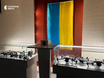 Аеророзвідник привіз на Одещину колекцію російських дронів з фронту