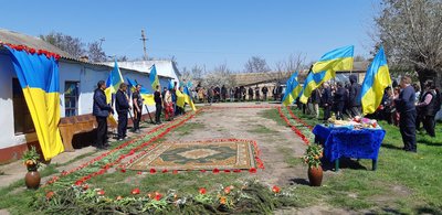 В Одеській області попрощались з військовим, який змагався у лицарських турнірах В Одеській області попрощались з військовим, який змагався у лицарських турнірах