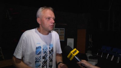 Петро Авраменко розповів, що у виставі показані люди, які потрпапили в обставини війни Петро Авраменко розповів, що у виставі показані люди, які потрпапили в обставини війни