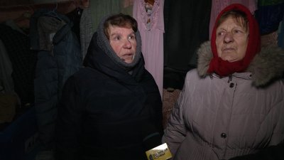 Без зв'язку, світла та під обстрілами: як живуть люди у Костобоброві на Чернігівщині за кілометр від кордону з РФ Без зв'язку, світла та під обстрілами: як живуть люди у Костобоброві на Чернігівщині за кілометр від кордону з РФ