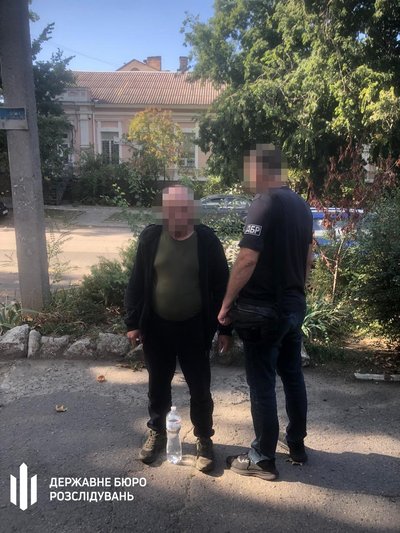 ДБР затримало працівника одного з ТЦК Одещини: його підозрюють у співпраці з РФ