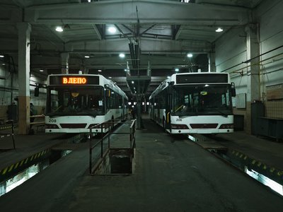 Автобуси комунального підприємства "Електроавтотранс" Автобуси комунального підприємства "Електроавтотранс"
