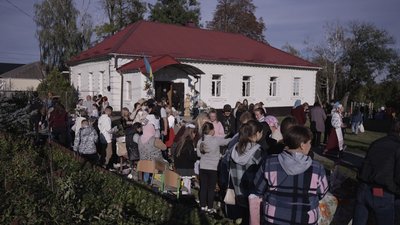 Вінницька громада зібрала 20 тисяч гривень на підтримку ЗСУ під час благодійного ярмарку Вінницька громада зібрала 20 тисяч гривень на підтримку ЗСУ під час благодійного ярмарку