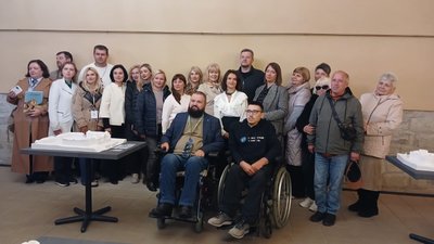 виставка, люди з інвалідністю виставка, люди з інвалідністю