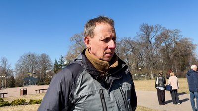 "Він був королем саксофона": у Чернігові попрощалися з Дмитром Гладіренком, який загинув на фронті "Він був королем саксофона": у Чернігові попрощалися з Дмитром Гладіренком, який загинув на фронті