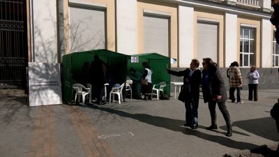 "Операція: вакцинація": у Вінниці безплатно робили щеплення та обстежували