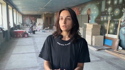Волонтери з Японії, Португалії, Італії, Казахстану, та ветеран 3 ОШБр: у Ладані Бур-табір ремонтує будинок культури Волонтери з Японії, Португалії, Італії, Казахстану, та ветеран 3 ОШБр: у Ладані Бур-табір ремонтує будинок культури