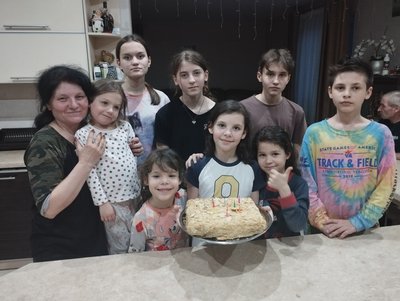 Стали батьками 15 дітей: як живе дитячий будинок сімейного типу на Черкащині Стали батьками 15 дітей: як живе дитячий будинок сімейного типу на Черкащині