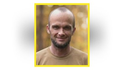 Похорон військового на Чернігівщині: попрощалися з чотирма захисниками Похорон військового на Чернігівщині: попрощалися з чотирма захисниками