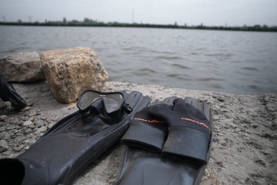 "Не хочеться, щоб через рік-два мій син знайшов небезпечні залишки". Як піротехніки ДСНС розміновують річки Миколаївщини "Не хочеться, щоб через рік-два мій син знайшов небезпечні залишки". Як піротехніки ДСНС розміновують річки Миколаївщини