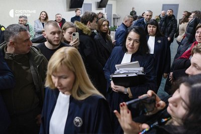 Судді Касаційного суду виходять після чергового засідання у справі Петра Порошенка, який оскаржує накладені на нього санкції, 30 січня 2026 року Судді Касаційного суду виходять після чергового засідання у справі Петра Порошенка, який оскаржує накладені на нього санкції, 30 січня 2026 року