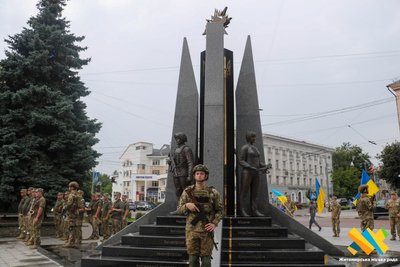 У Житомирі вшанували пам'ять закатованих та загиблих у полоні У Житомирі вшанували пам'ять закатованих та загиблих у полоні