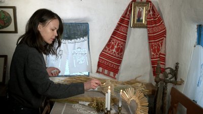 Місце для відпочинку душі: черкащанка відбудувала хату-мазанку у селі Місце для відпочинку душі: черкащанка відбудувала хату-мазанку у селі